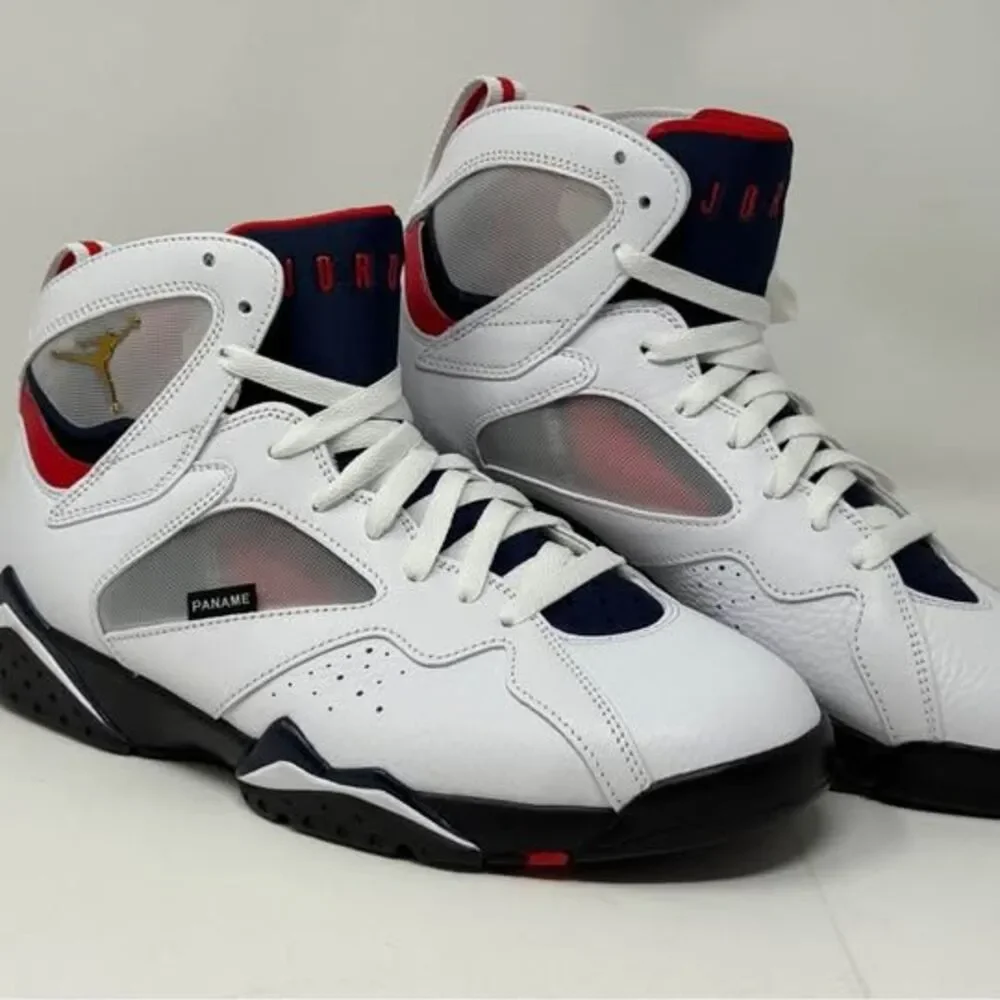Air Jordan 7 BCFC Paris Saint-Germain